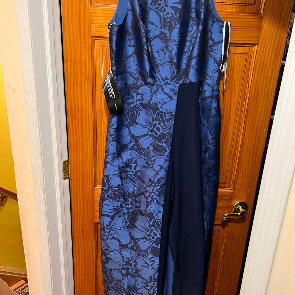 Kay Unger  Walkthrough Jumpsuit